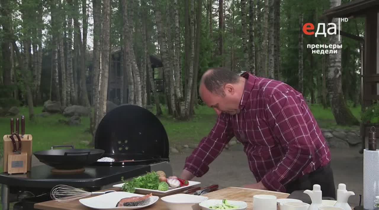 Сёмга с можжевеловыми огурцами